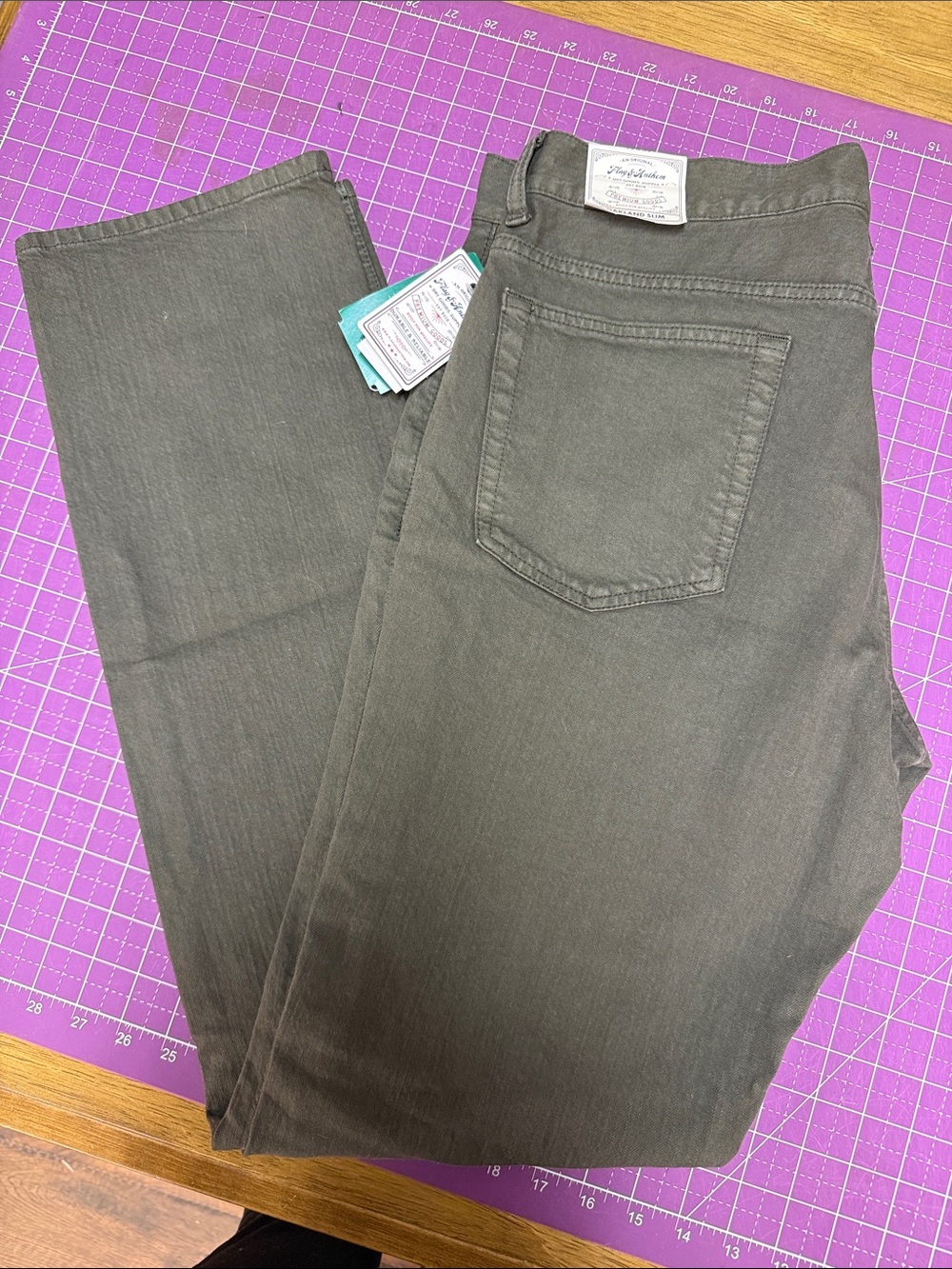 Straight Fit Men's Jeans in Olive Green - Unbranded